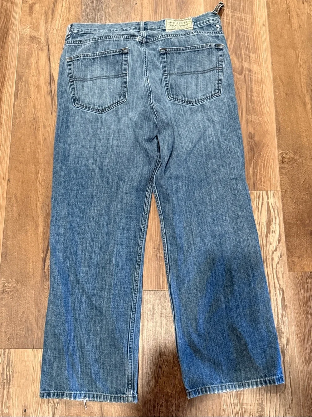 Retro Tommy Hilfiger Light Blue Men's Relaxed Jeans - 36x30